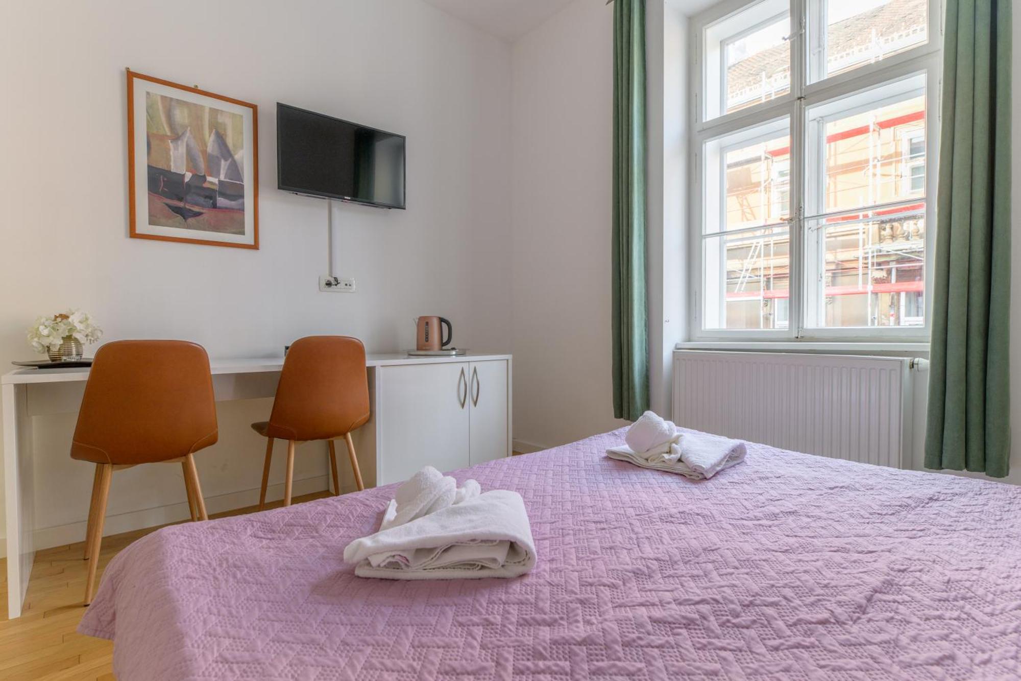 Niva Rooms & Studio Apartment Zagreb Bagian luar foto