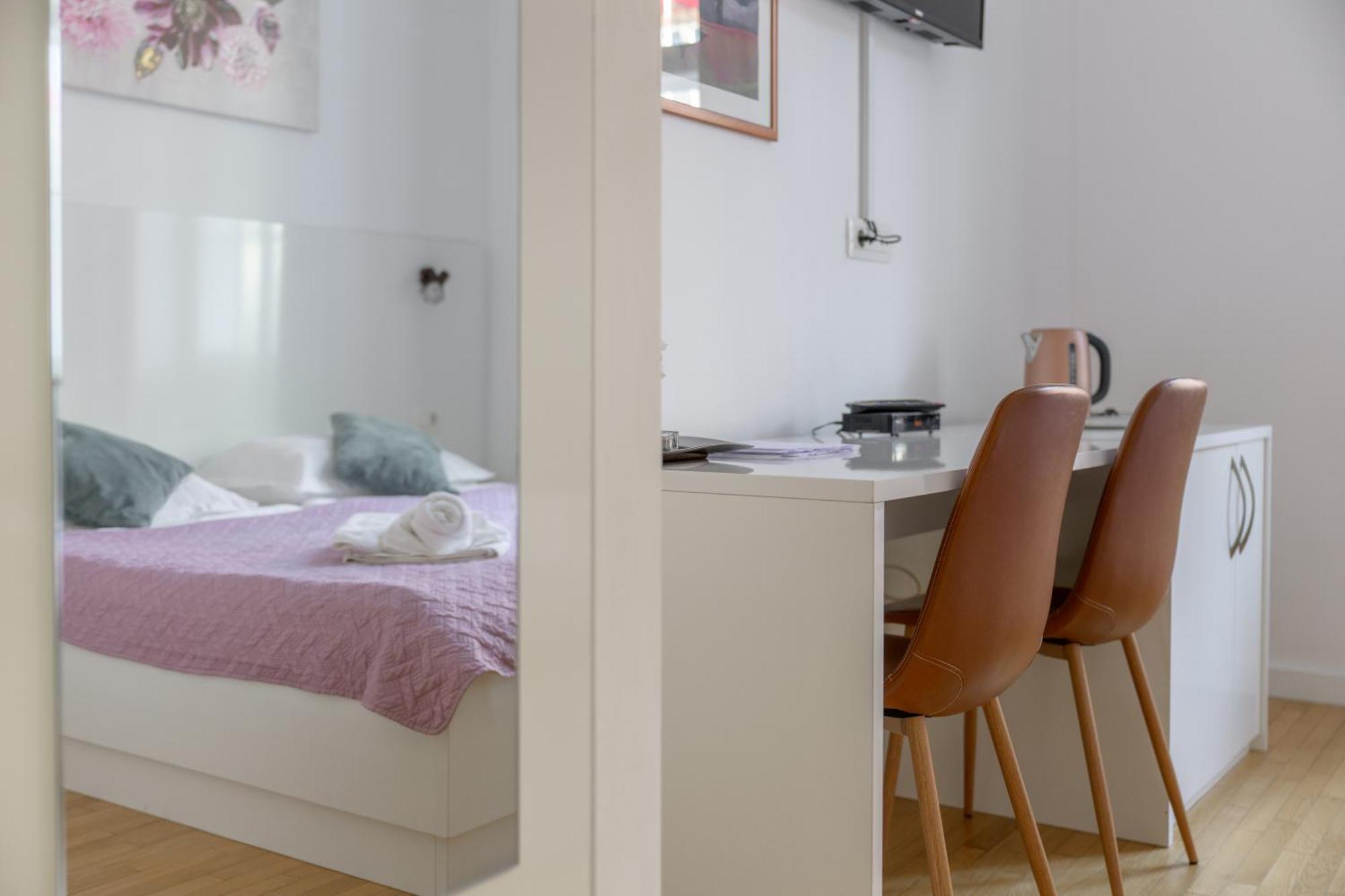 Niva Rooms & Studio Apartment Zagreb Bagian luar foto