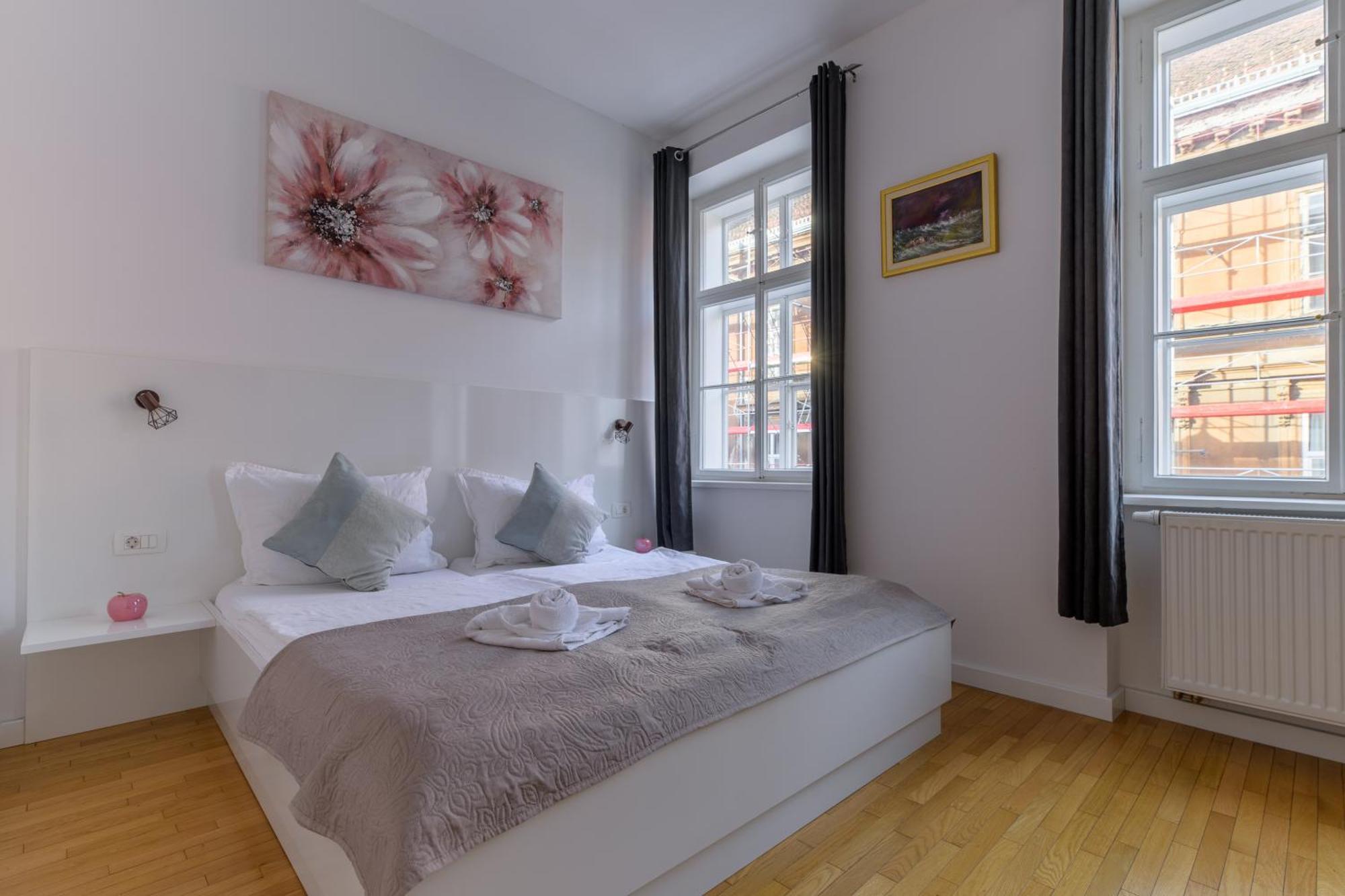 Niva Rooms & Studio Apartment Zagreb Bagian luar foto