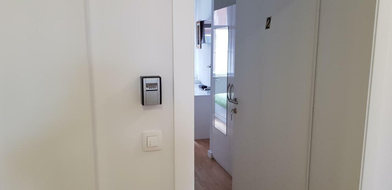 Niva Rooms & Studio Apartment Zagreb Bagian luar foto